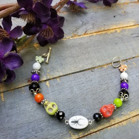 Artisan Bracelet Halloween Spider Skulls Orange Green Purple White Multi Beaded - Picture 3 of 10